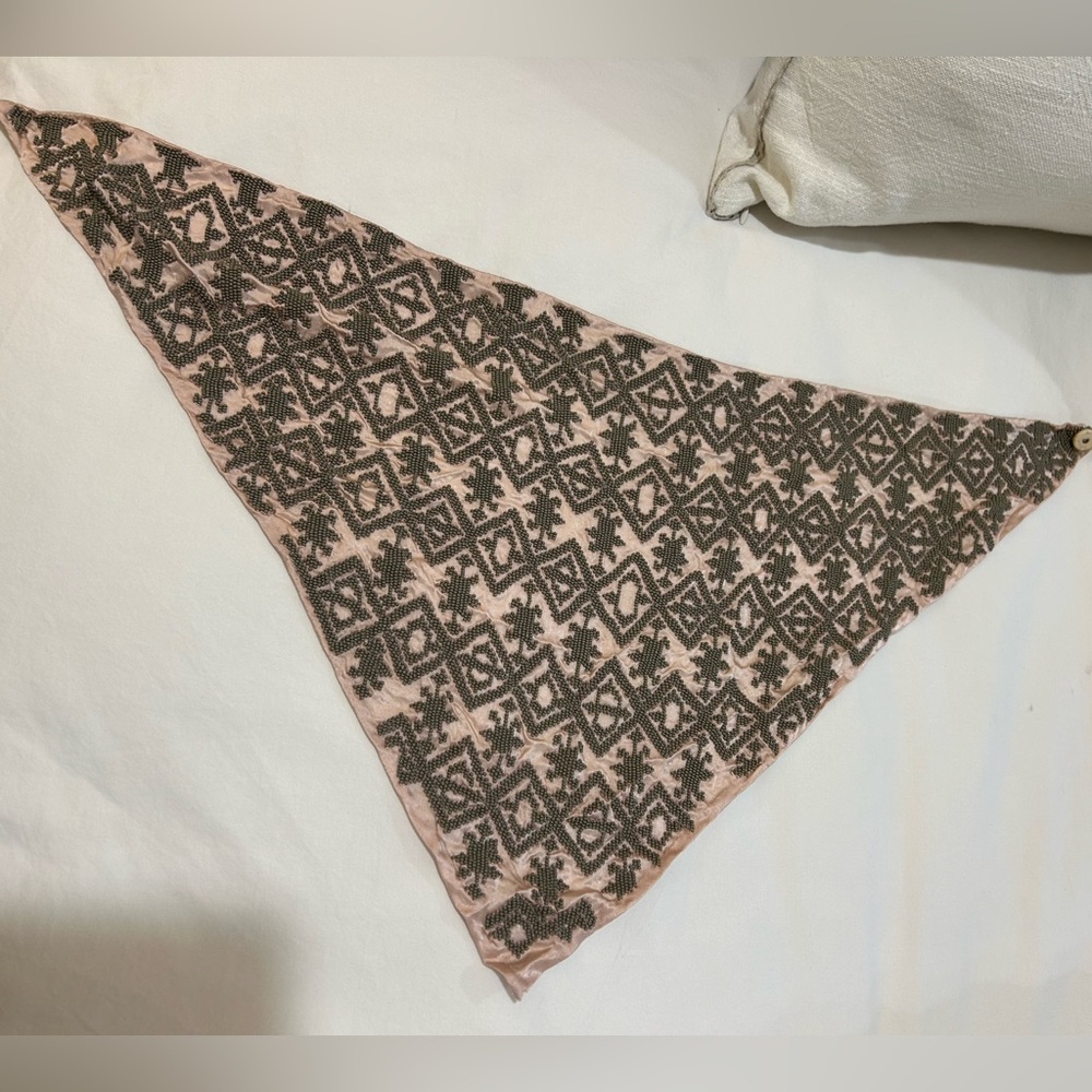 Mignonne Gavigan Dakota scarf necklace. Never worn.